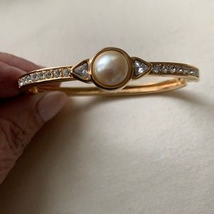 Vintage Swarovski Pearl and Crystal bracelet